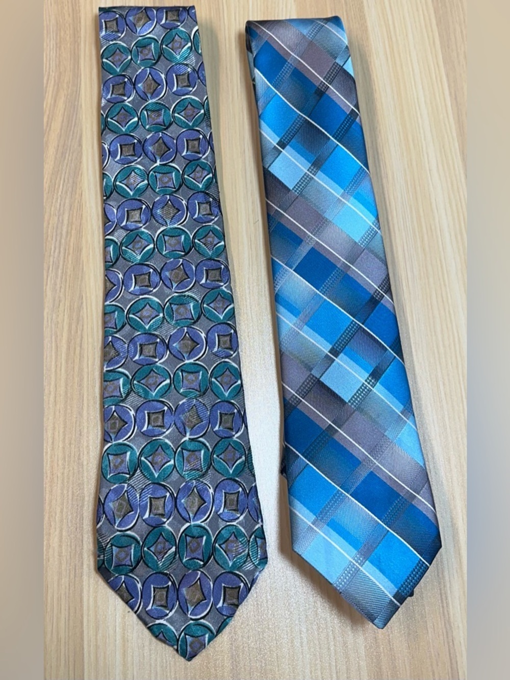 Van Heusen Blue Patterned Tie Set 2- vintage Geometric & modern Plaid 100%silk